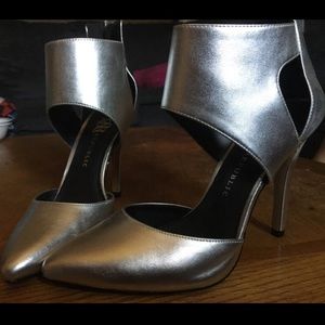 Size 10 Rock & Republic Heels
